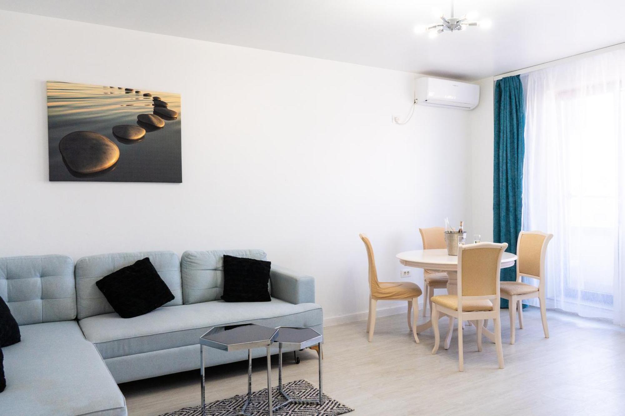 Alexis Spacious Classic Apartment *